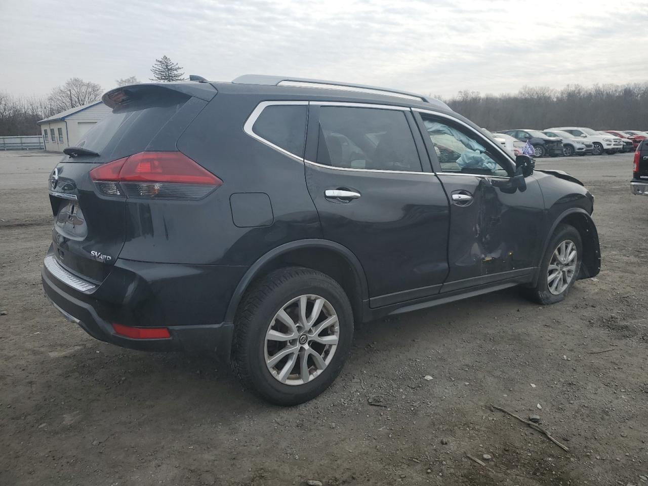 2018 NISSAN ROGUE S - Фото 3