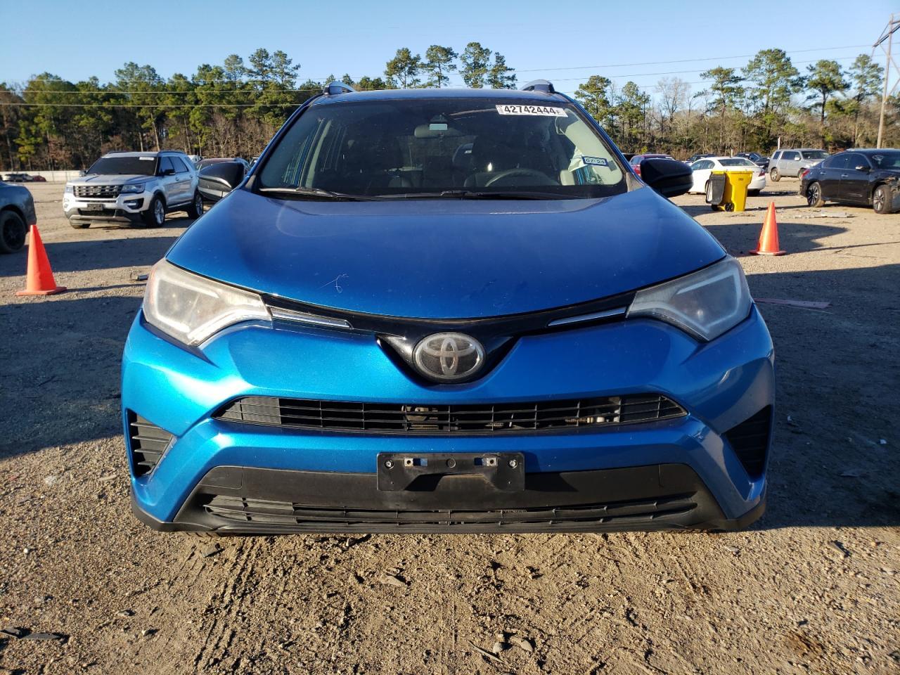 2017 TOYOTA RAV4 LE - Image 5