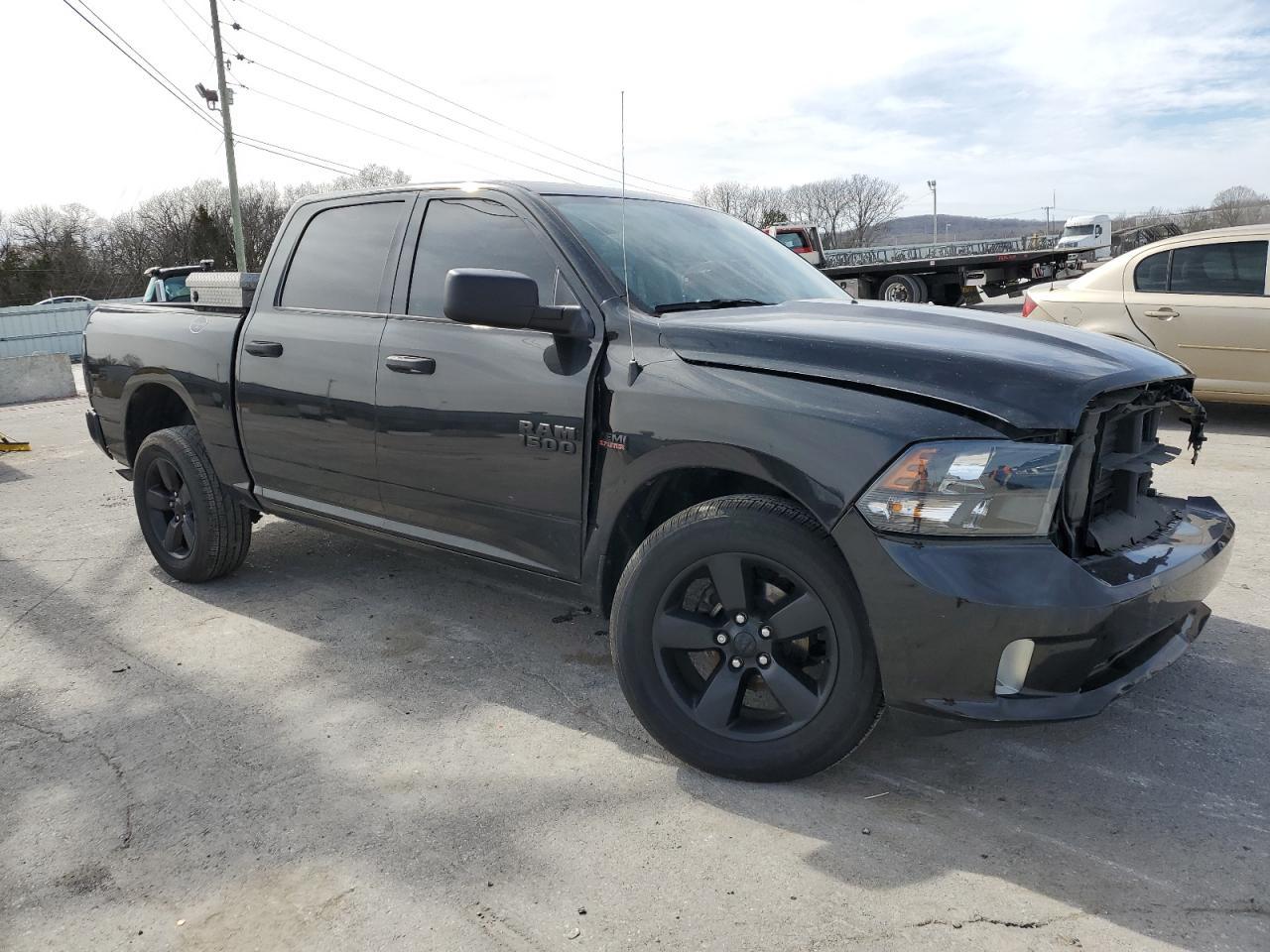 2018 RAM 1500 ST - Image 4