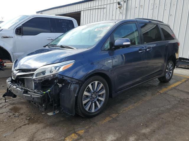 2019 Toyota Sienna Xle