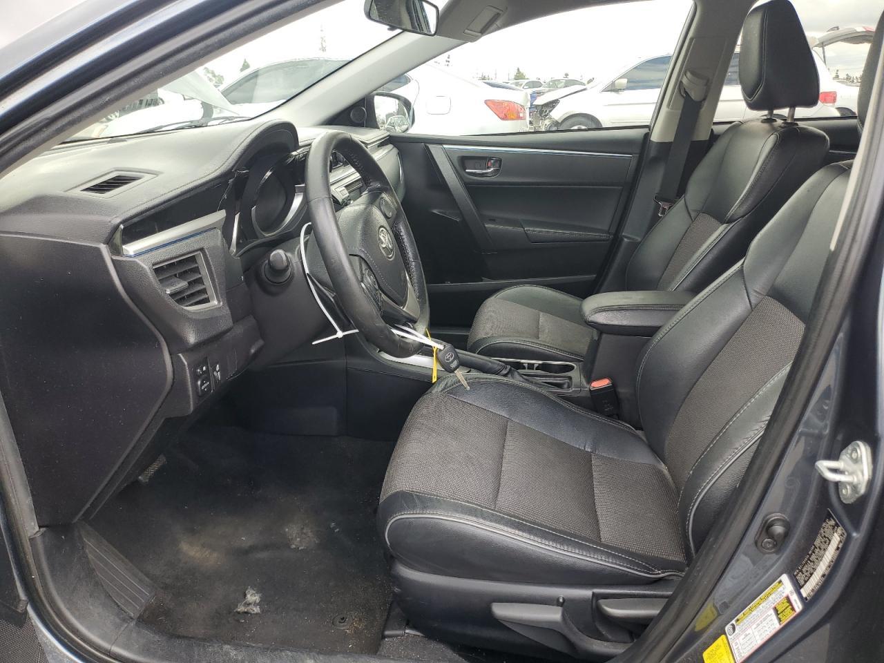 2015 TOYOTA COROLLA L - Фото 7