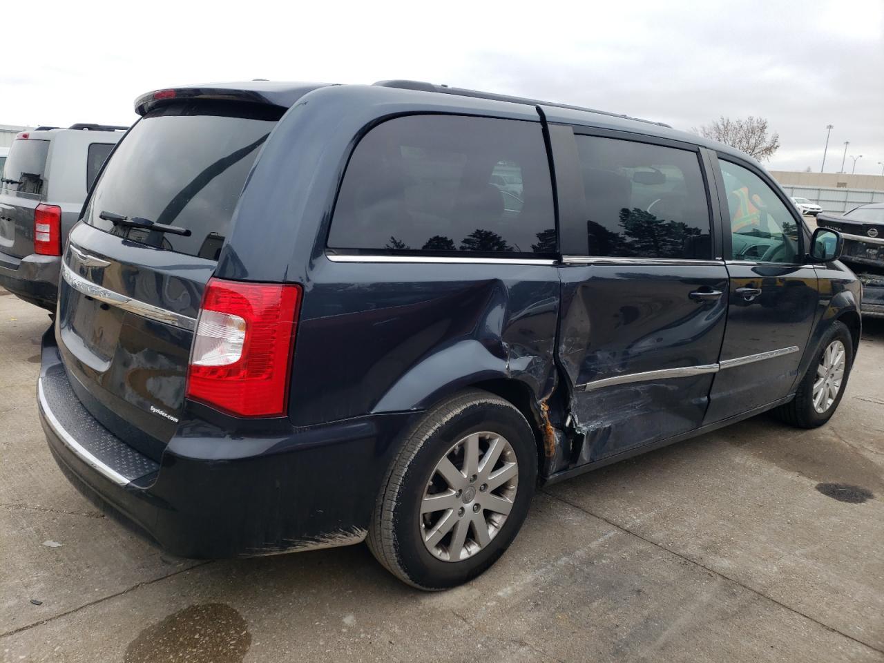 2014 CHRYSLER TOWN & COU - Image 3