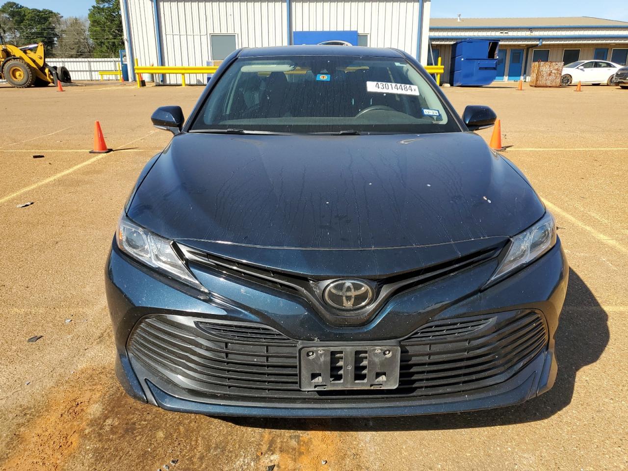 2020 TOYOTA CAMRY LE - Фото 5
