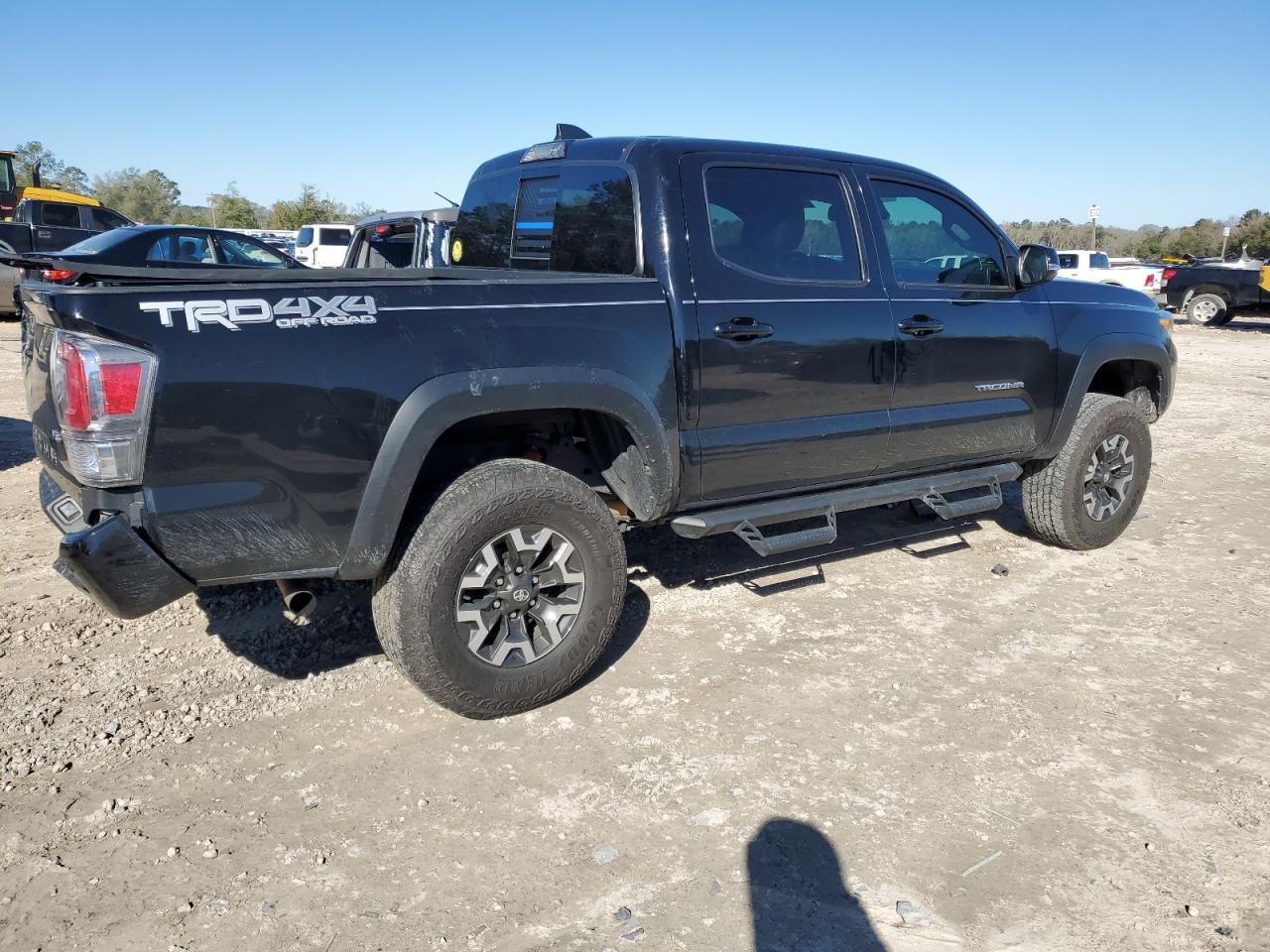 2023 TOYOTA TACOMA DOU - Фото 3