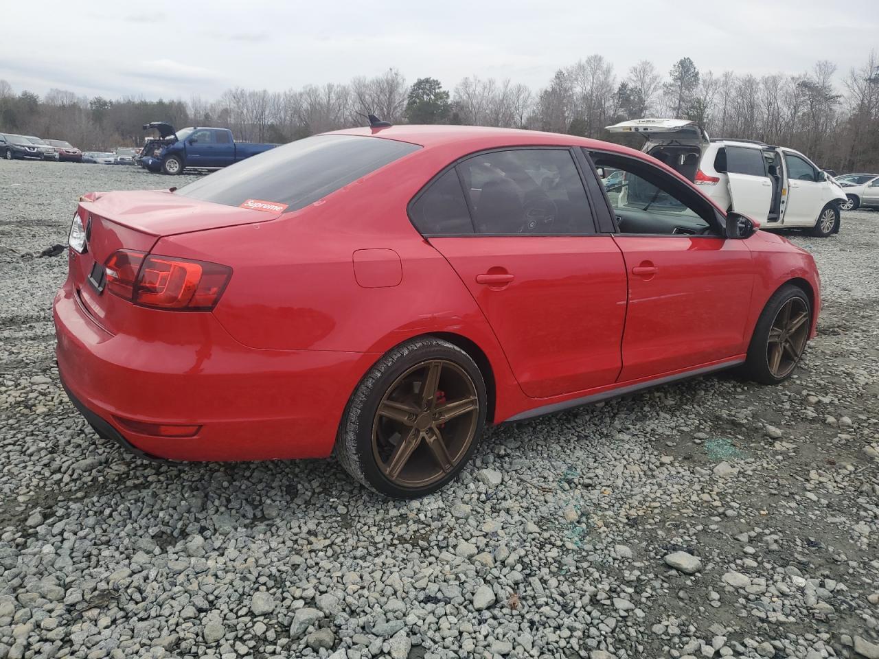 2013 VOLKSWAGEN JETTA GLI - Image 3