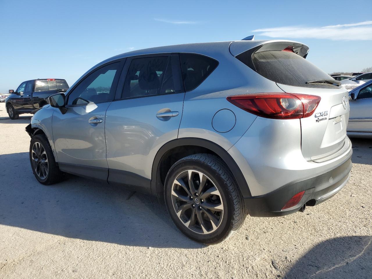 2016 MAZDA CX-5 GT - Image 2