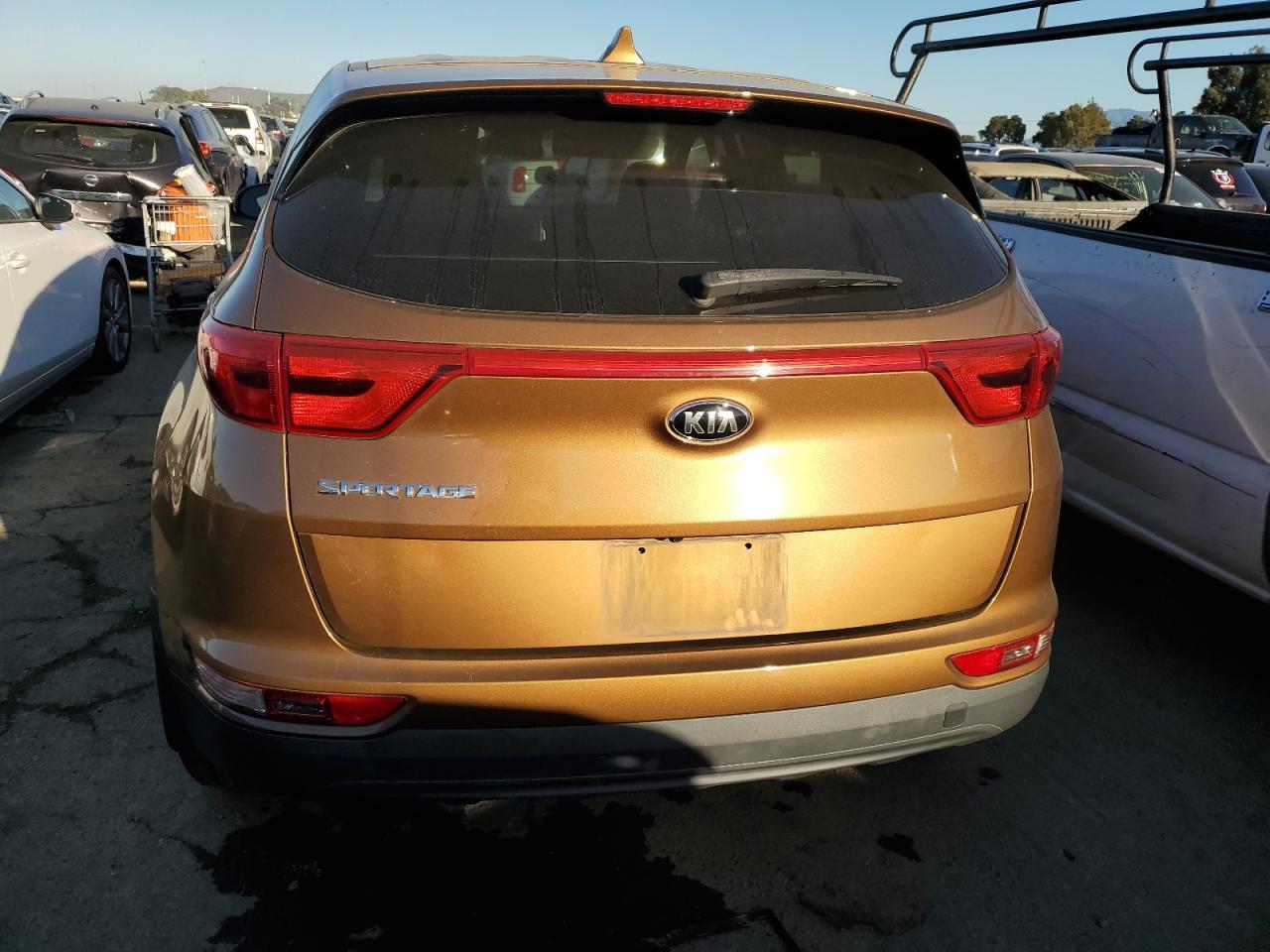 2017 KIA SPORTAGE L - Image 6