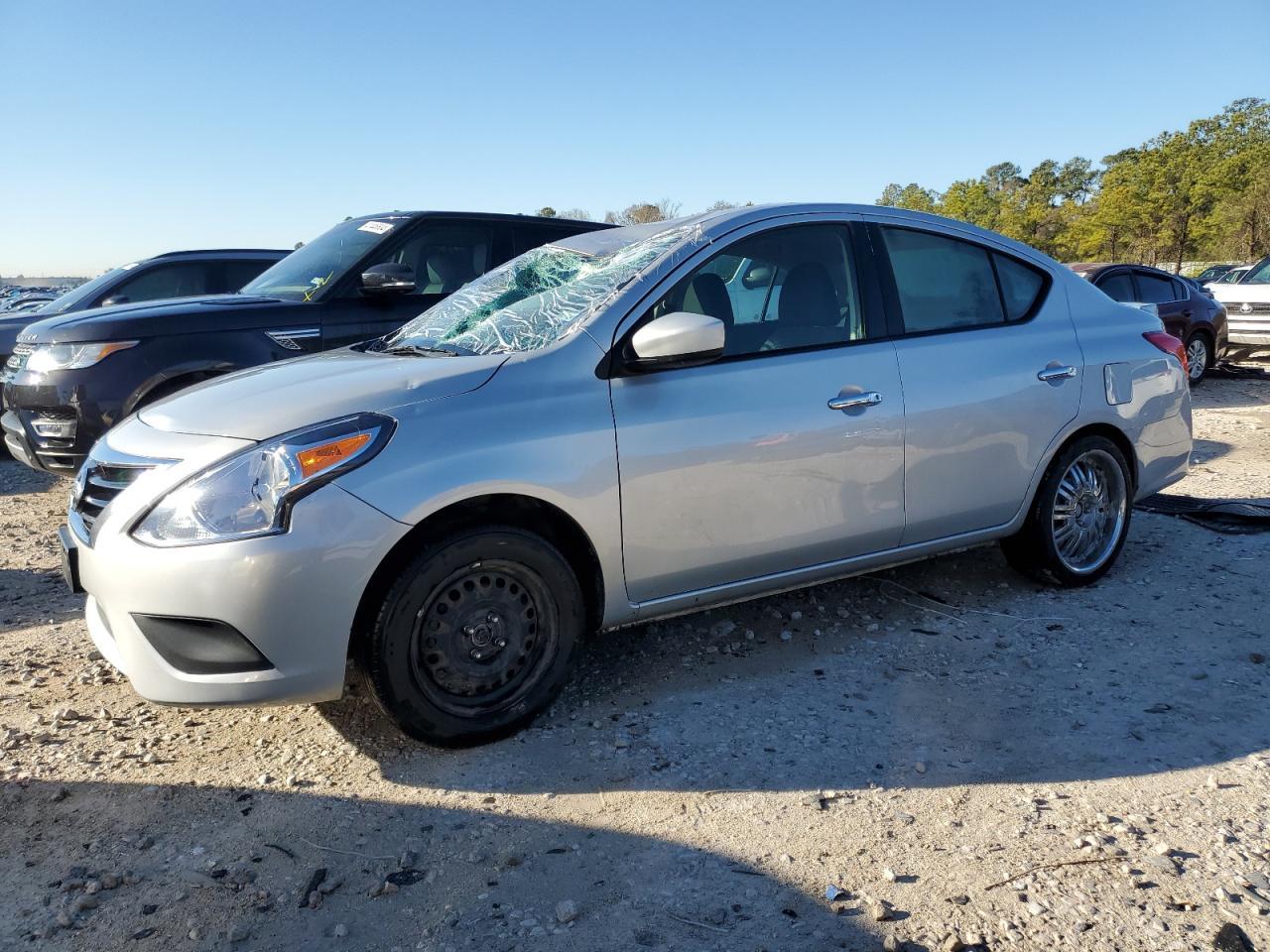 2016 NISSAN VERSA S