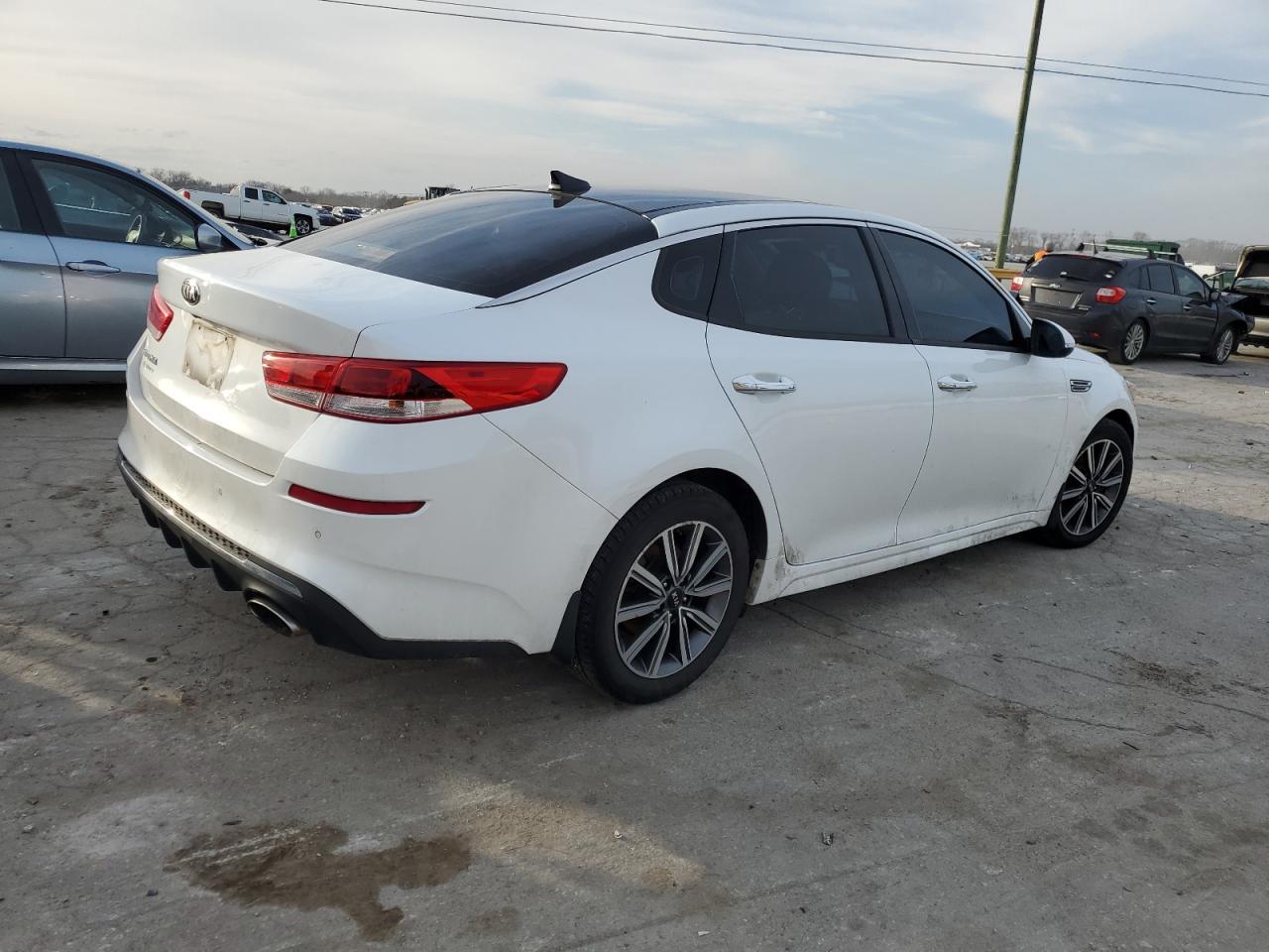2019 KIA OPTIMA LX - Фото 3