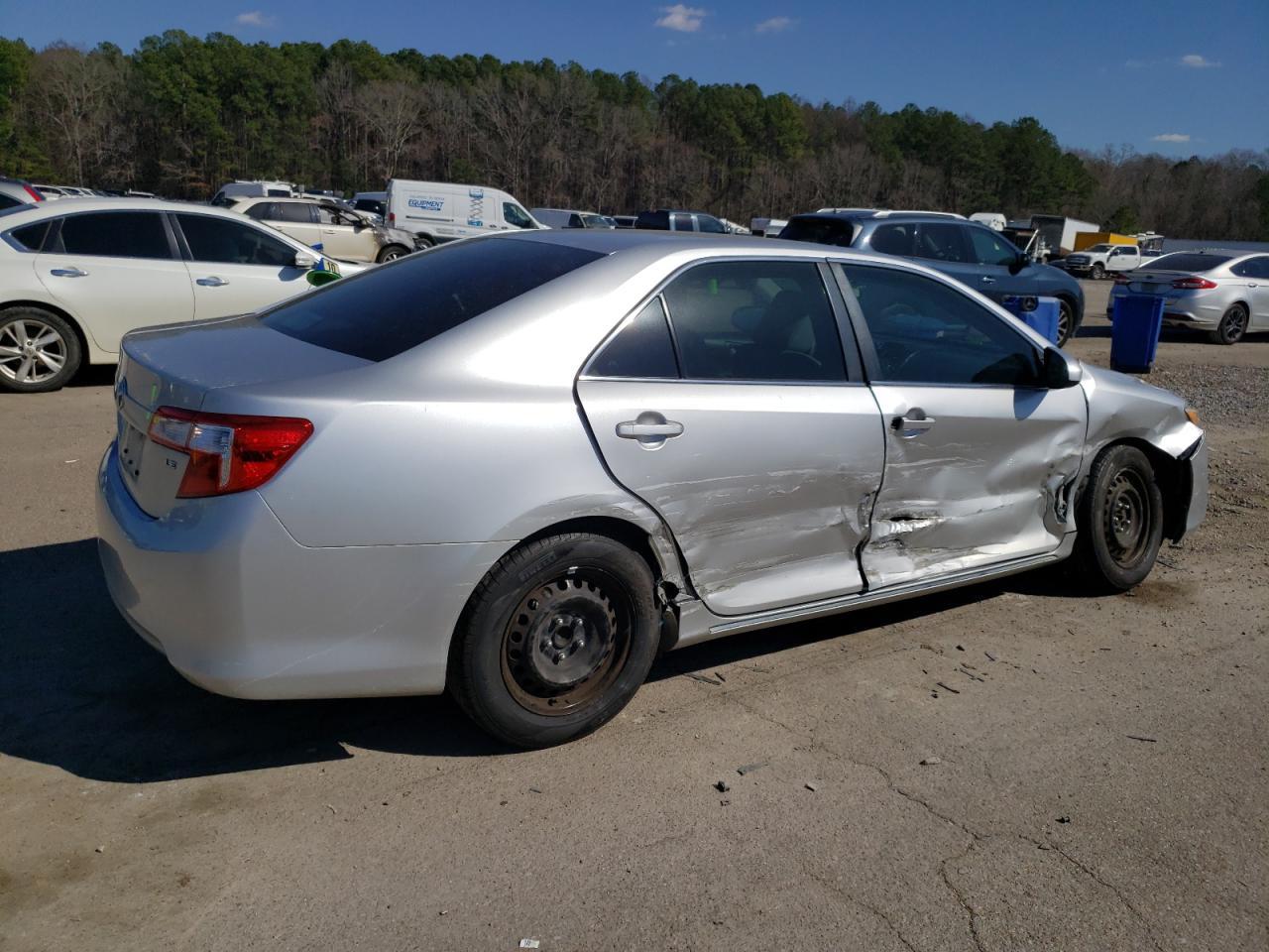 2012 TOYOTA CAMRY BASE - Фото 3