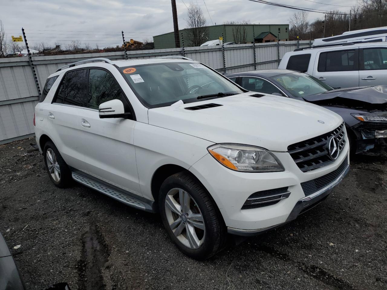 2015 MERCEDES-BENZ ML 350 4MA - Image 4