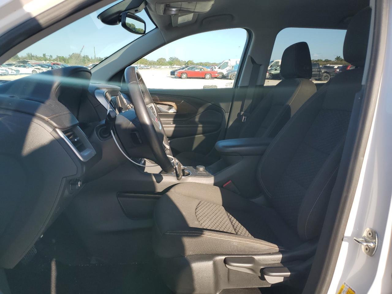 2021 GMC TERRAIN SL - Image 7
