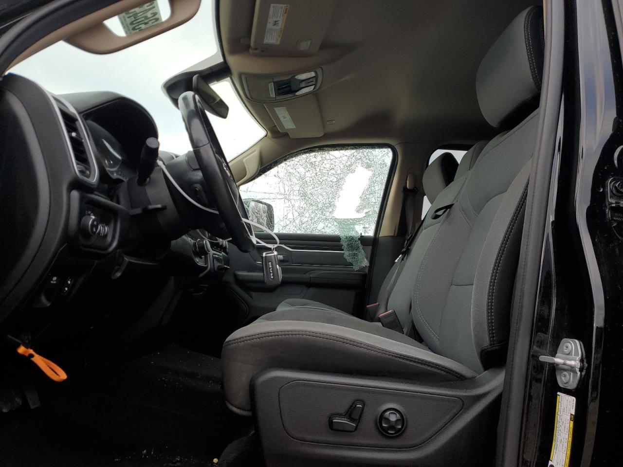 2019 RAM 1500 BIG H - Фото 7