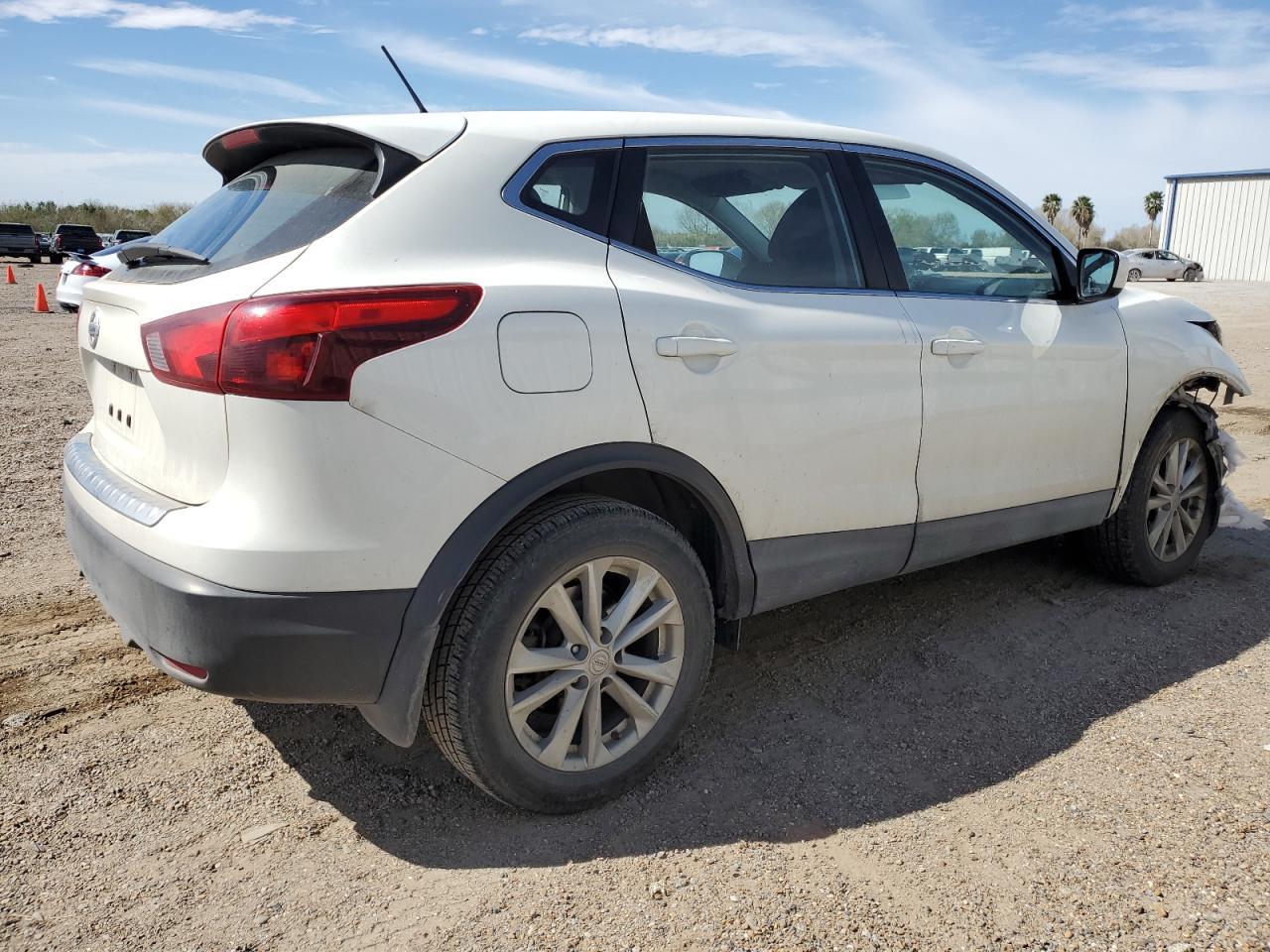 2017 NISSAN ROGUE SPOR - Фото 3