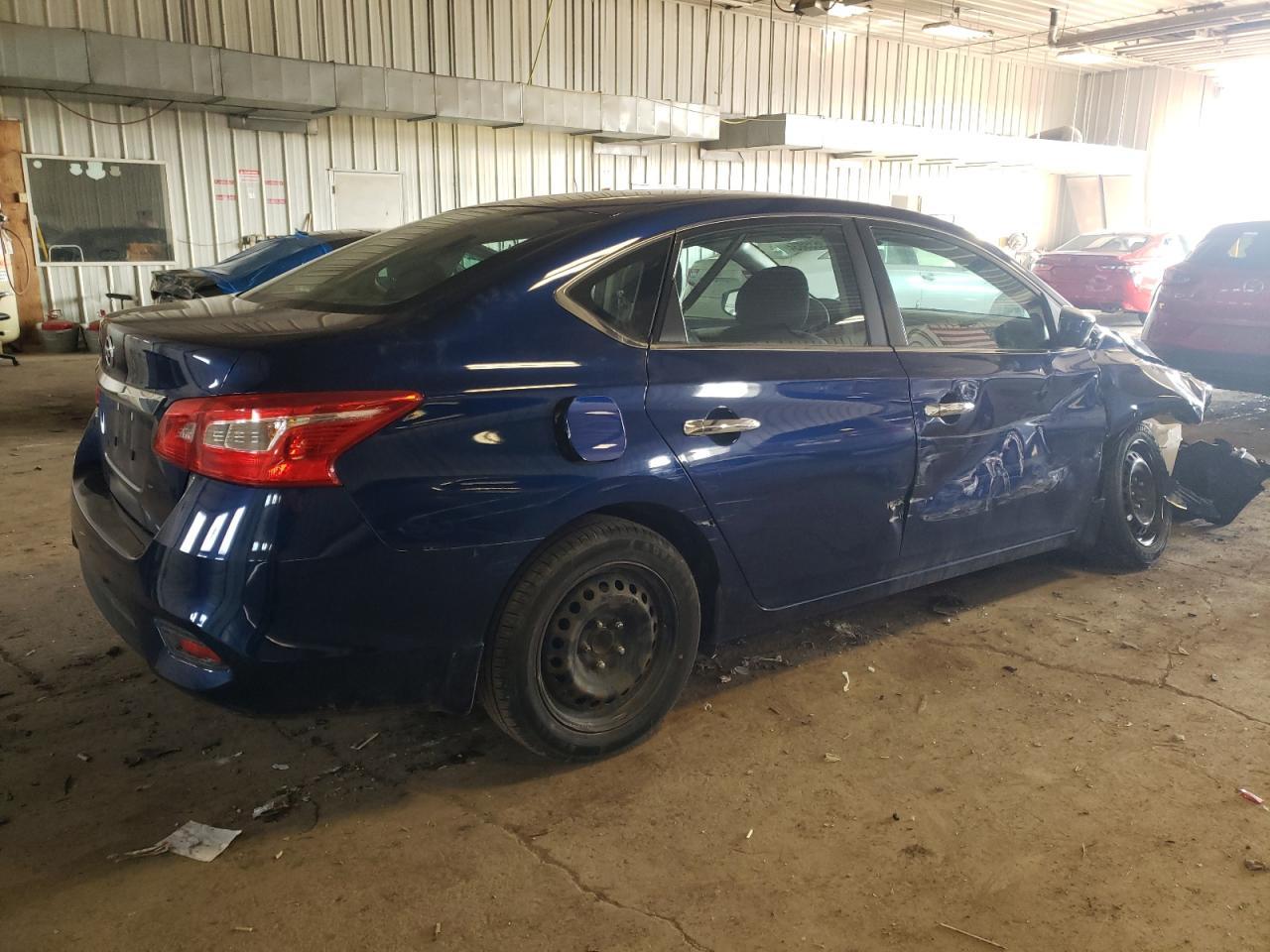 2017 NISSAN SENTRA S - Фото 3