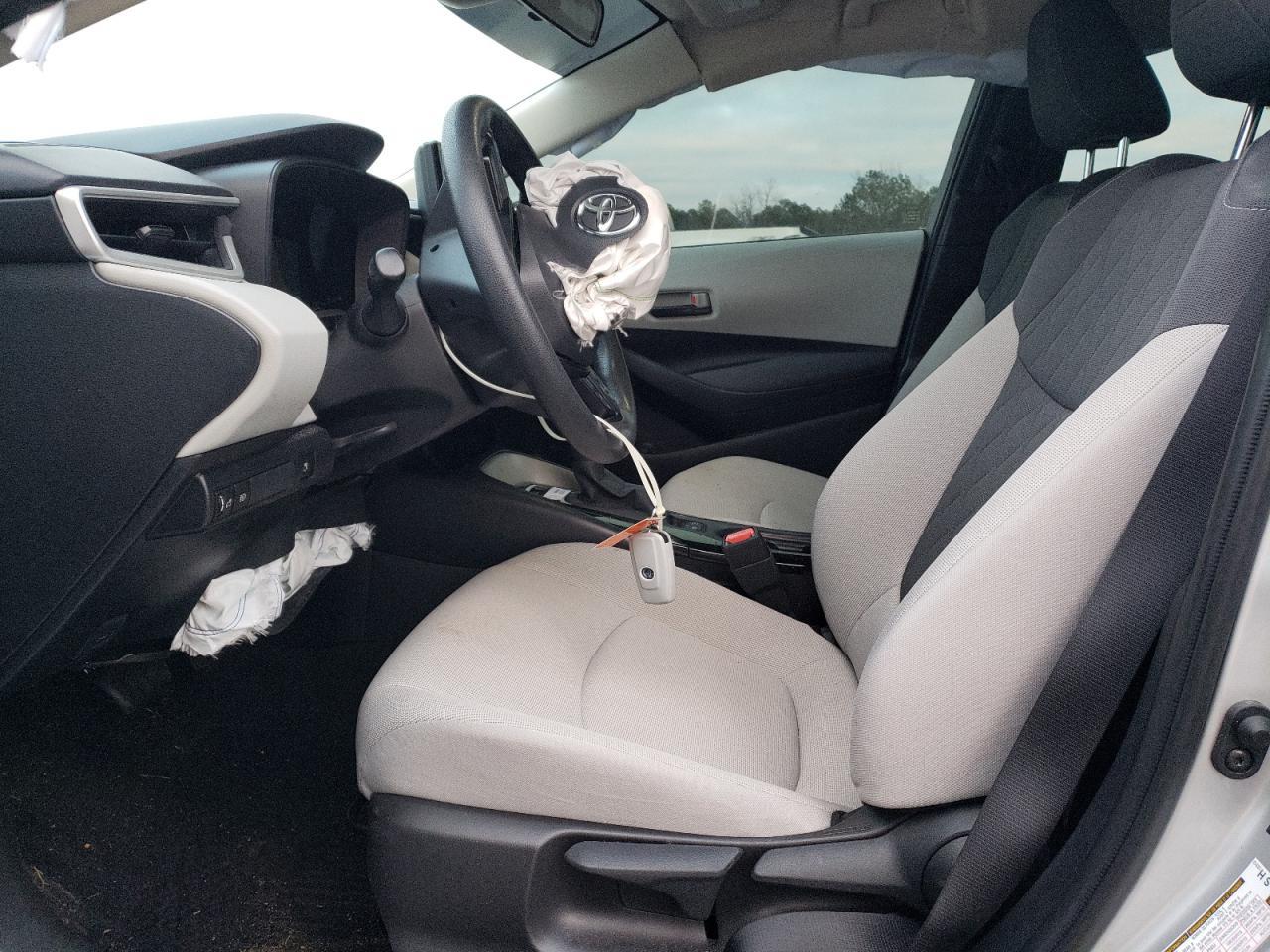 2022 TOYOTA COROLLA LE - Фото 7