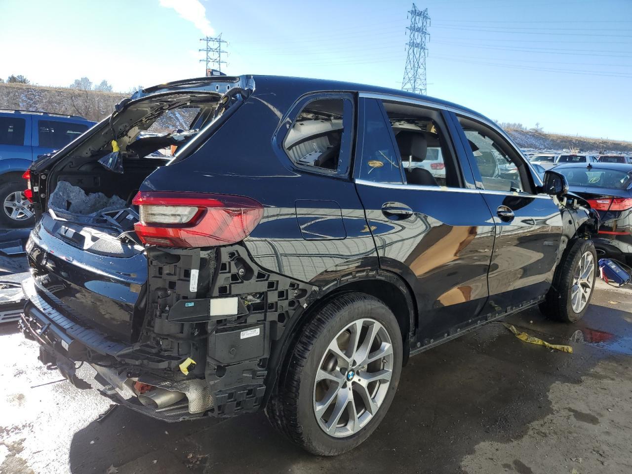 2022 BMW X5 XDRIVE4 - Image 3