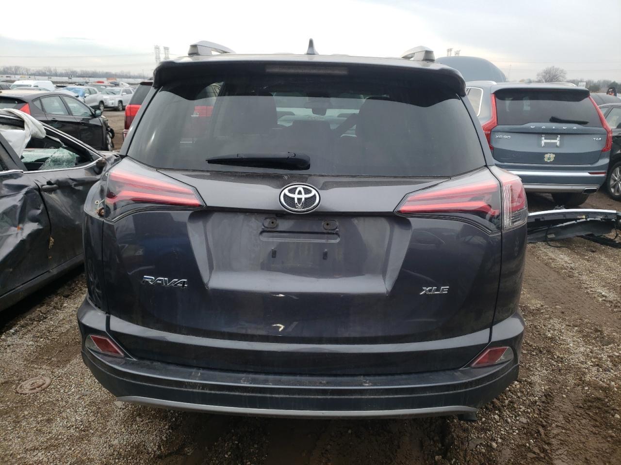 2017 TOYOTA RAV4 XLE - Image 6