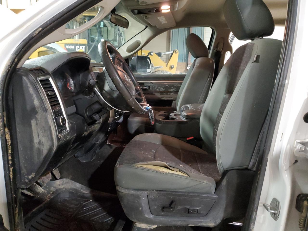 2017 RAM 1500 SLT - Image 7