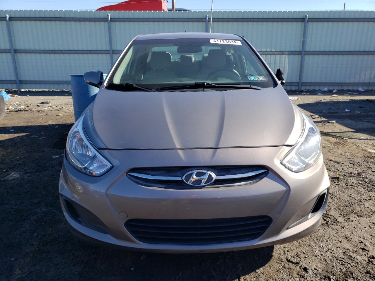 2017 HYUNDAI ACCENT SE - Фото 5