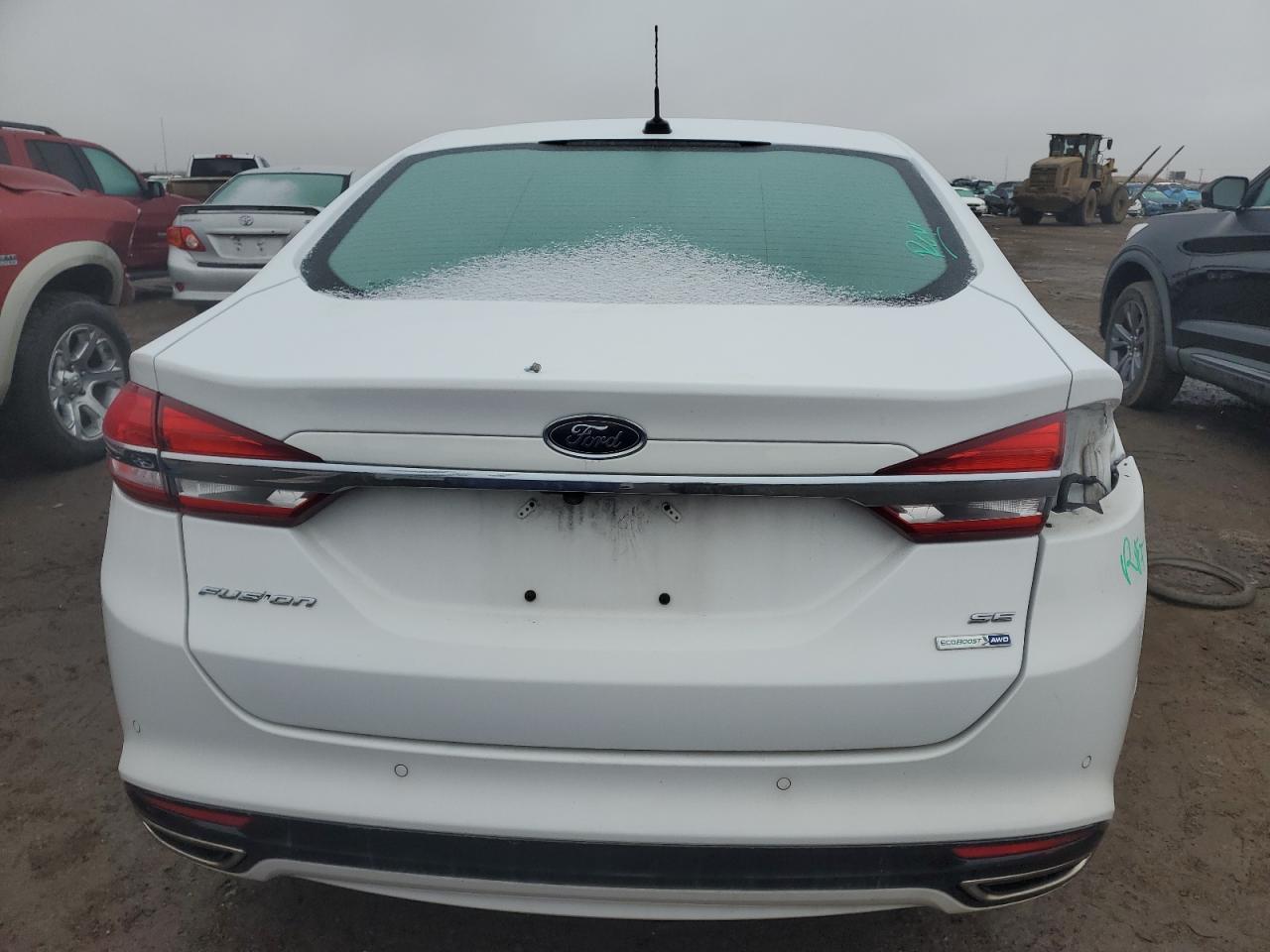 2017 FORD FUSION SE - Image 6