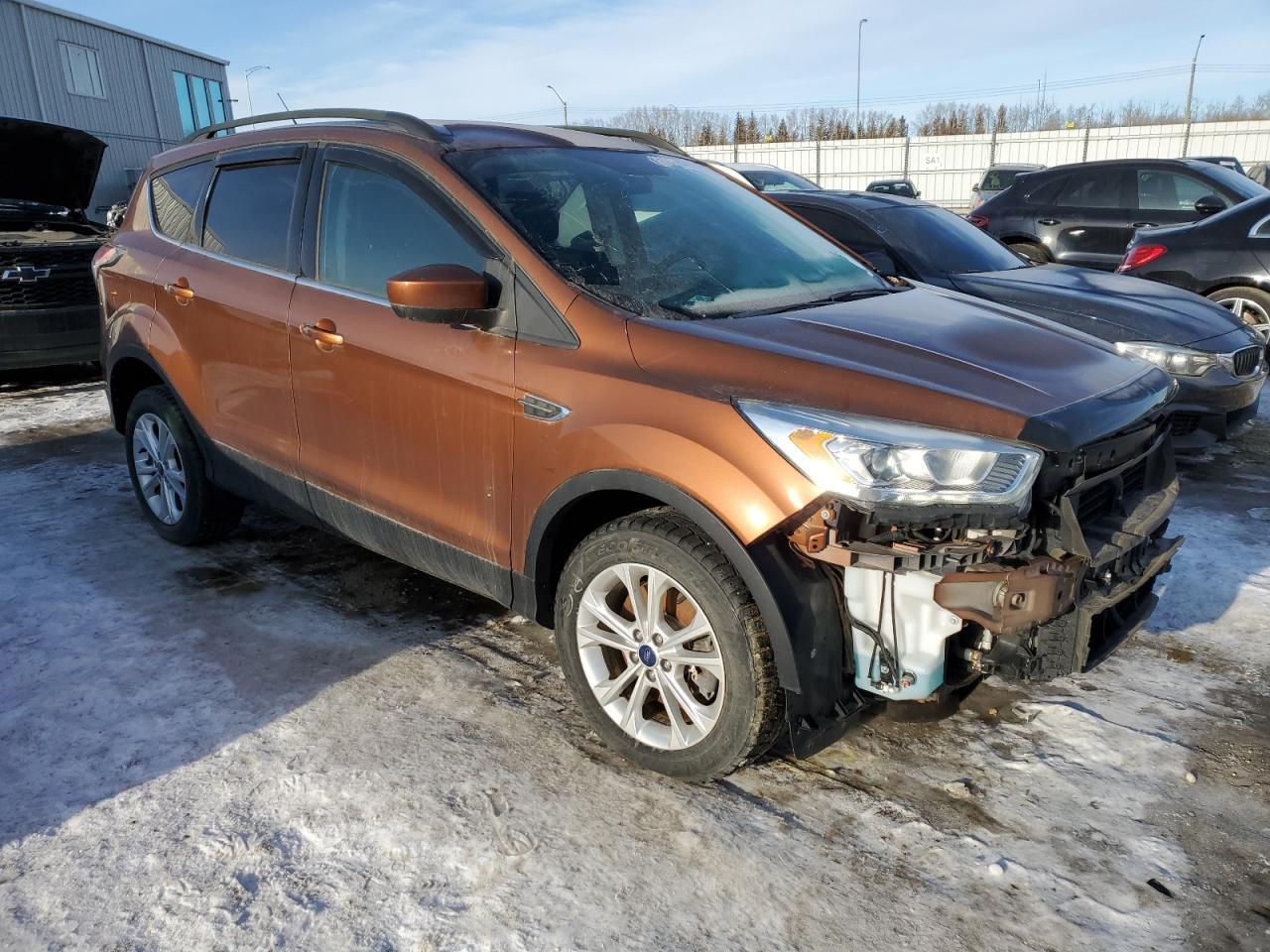 2017 FORD ESCAPE SE - Фото 4