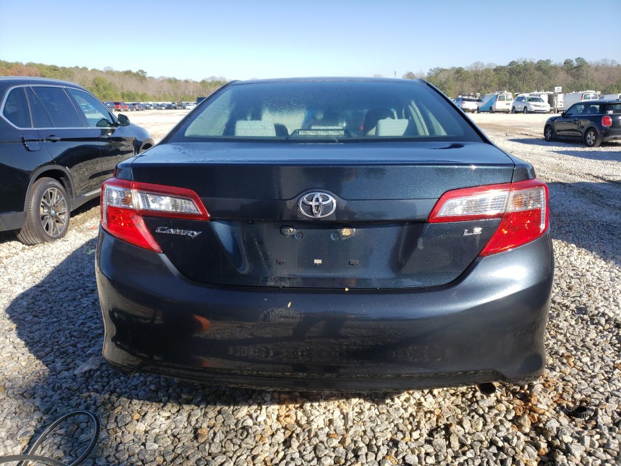 2014 TOYOTA CAMRY L - Фото 6