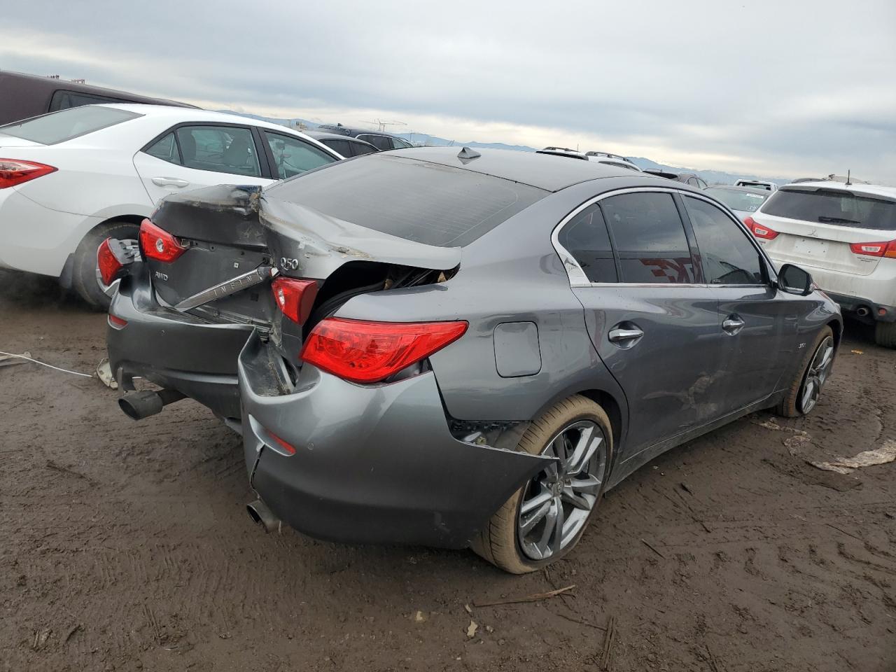 2016 INFINITI Q50 PREMIU - Фото 3