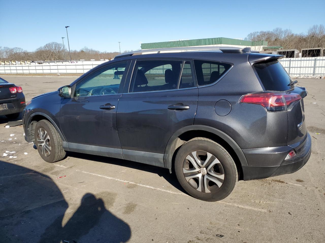 2016 TOYOTA RAV4 LE - Фото 2