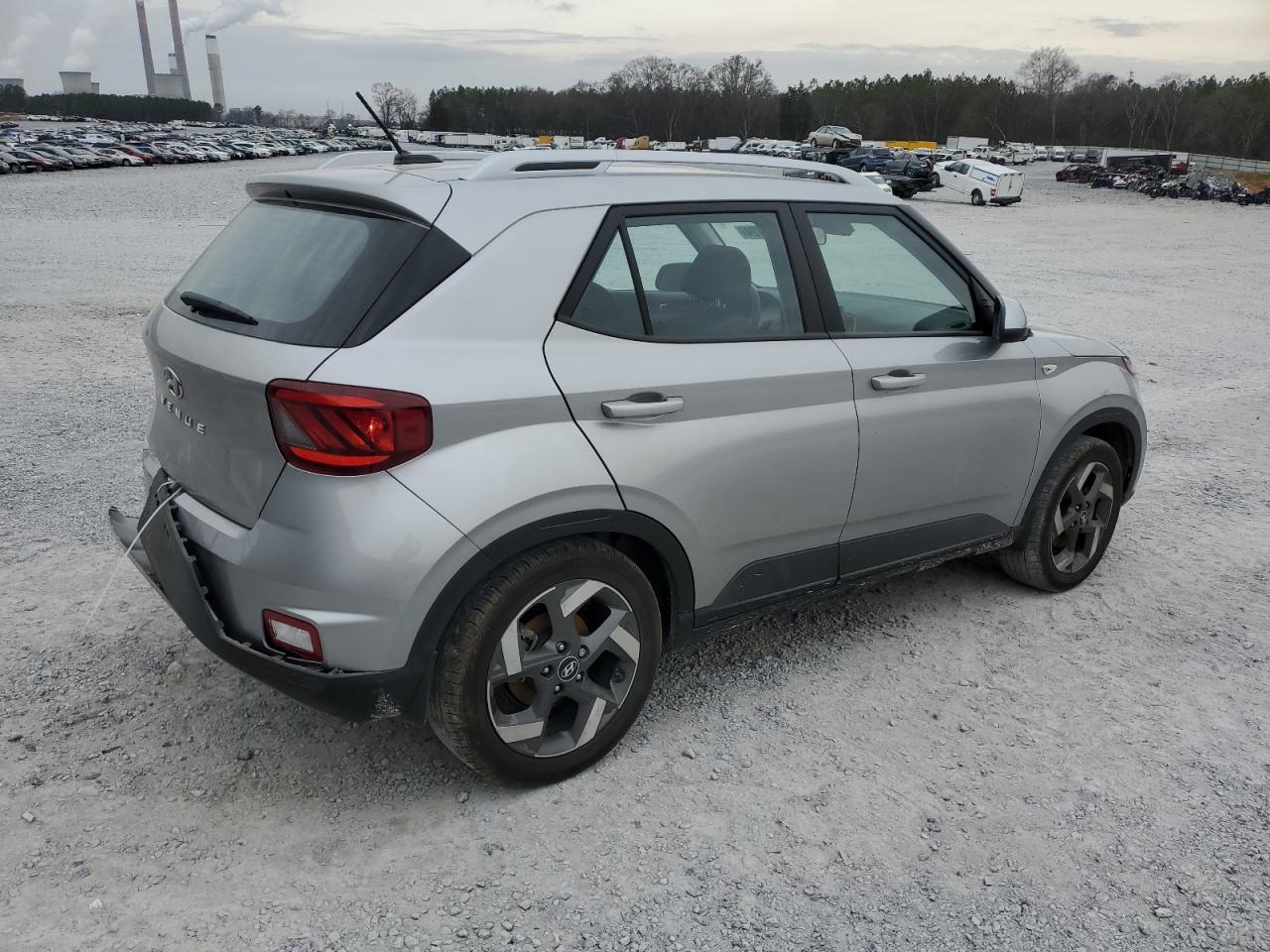 2023 HYUNDAI VENUE SEL - Фото 3