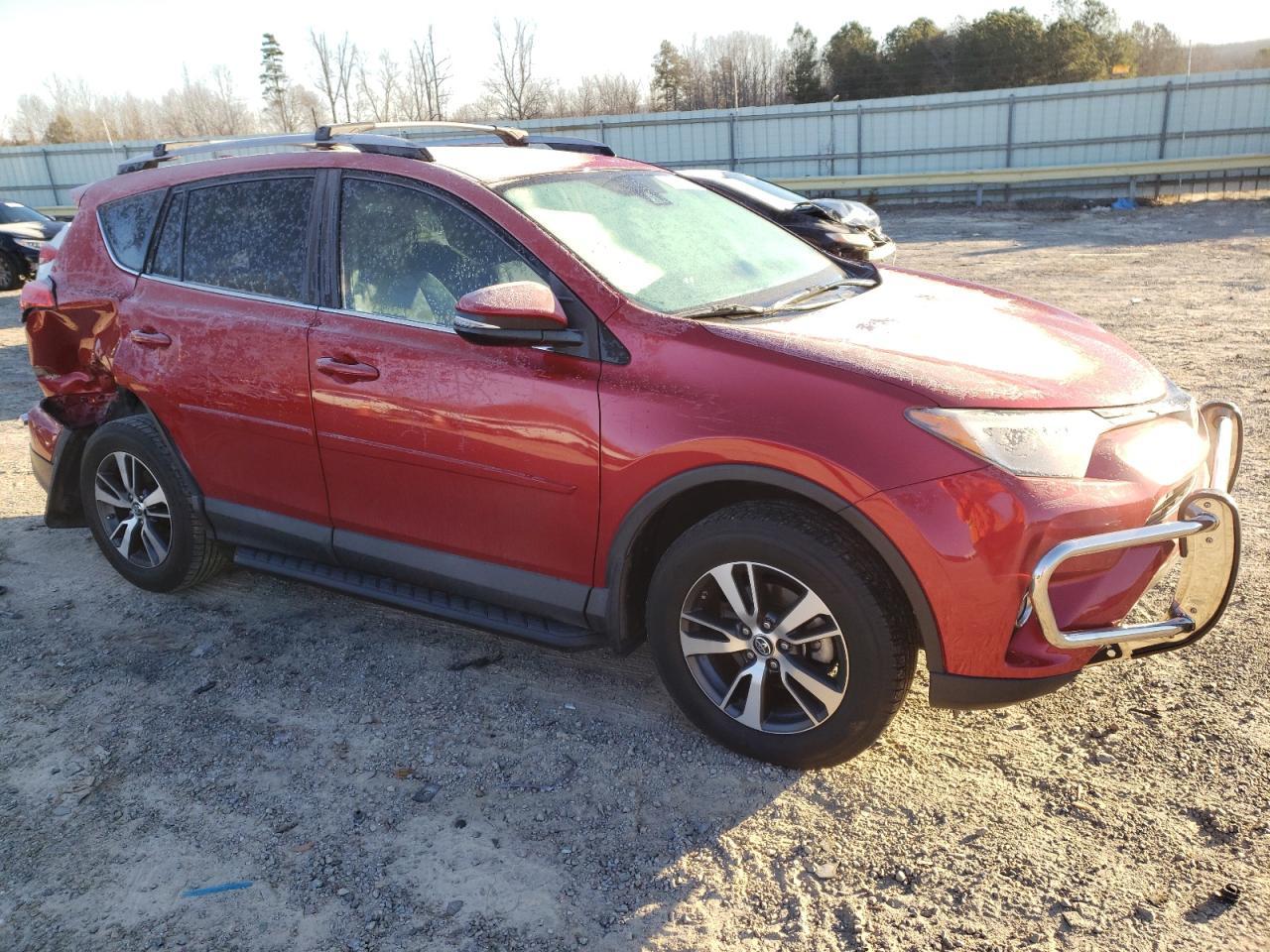 2017 TOYOTA RAV4 XLE - Image 4
