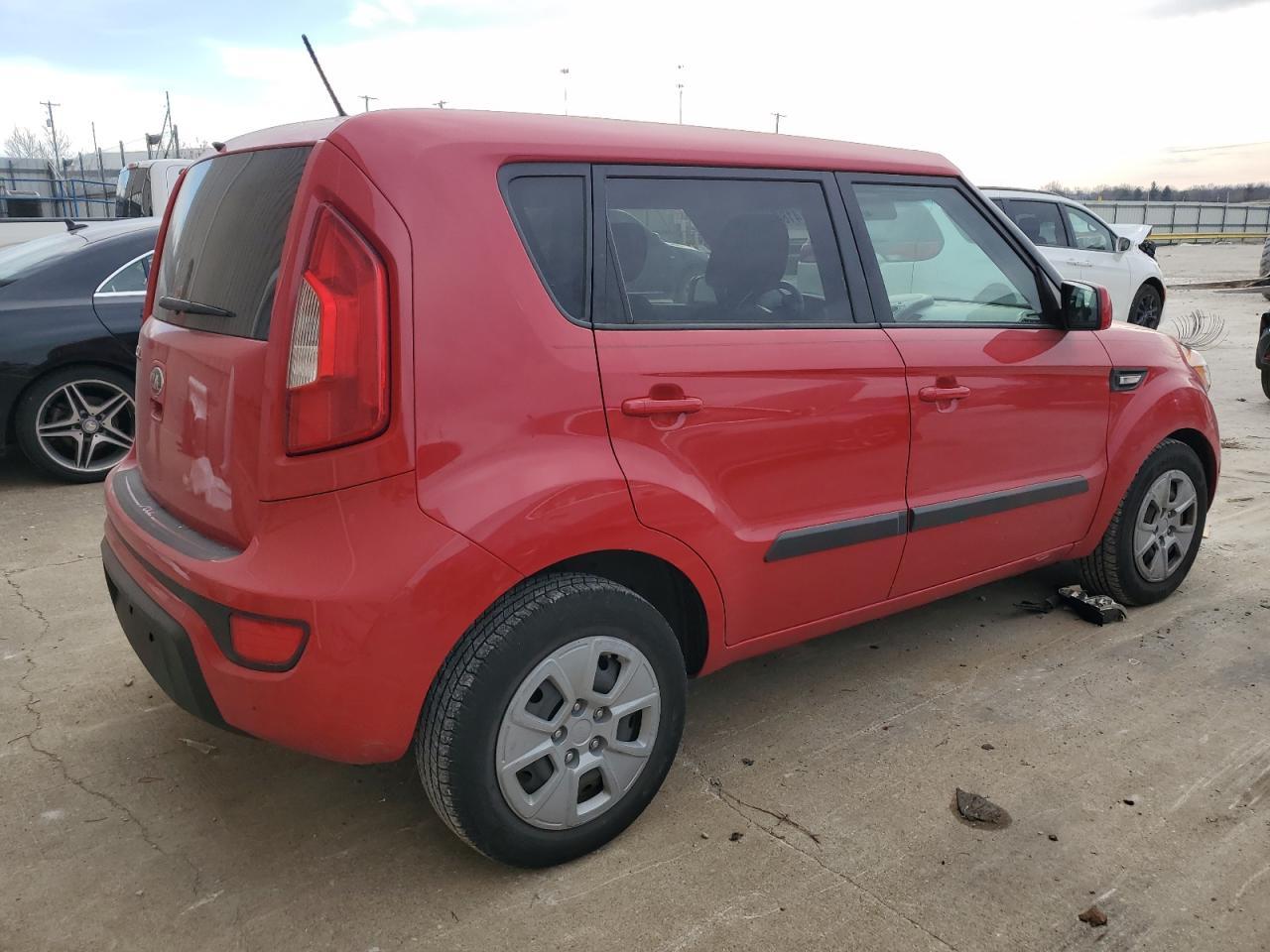 2013 KIA SOUL - Image 3