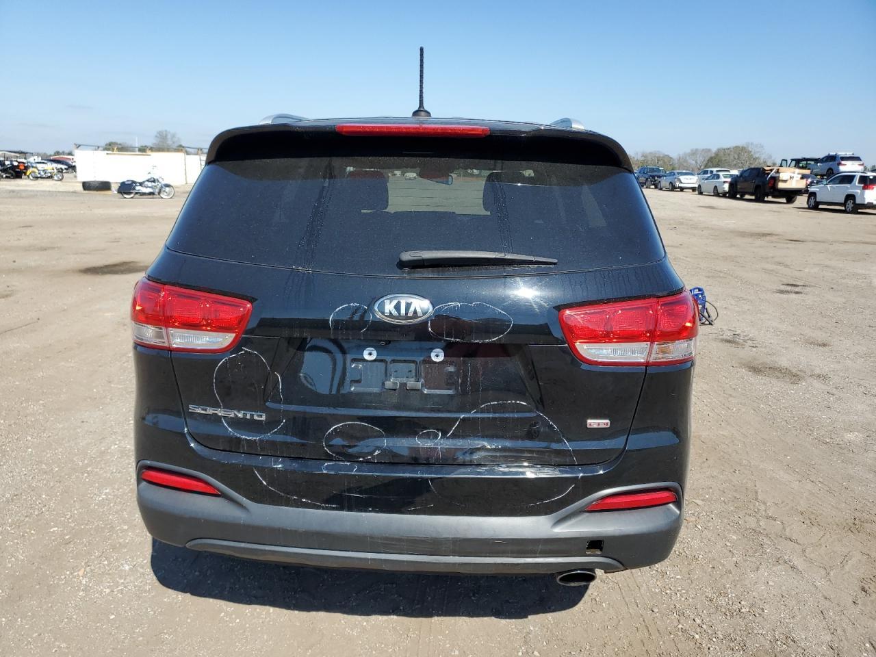 2017 KIA SORENTO LX - Фото 6