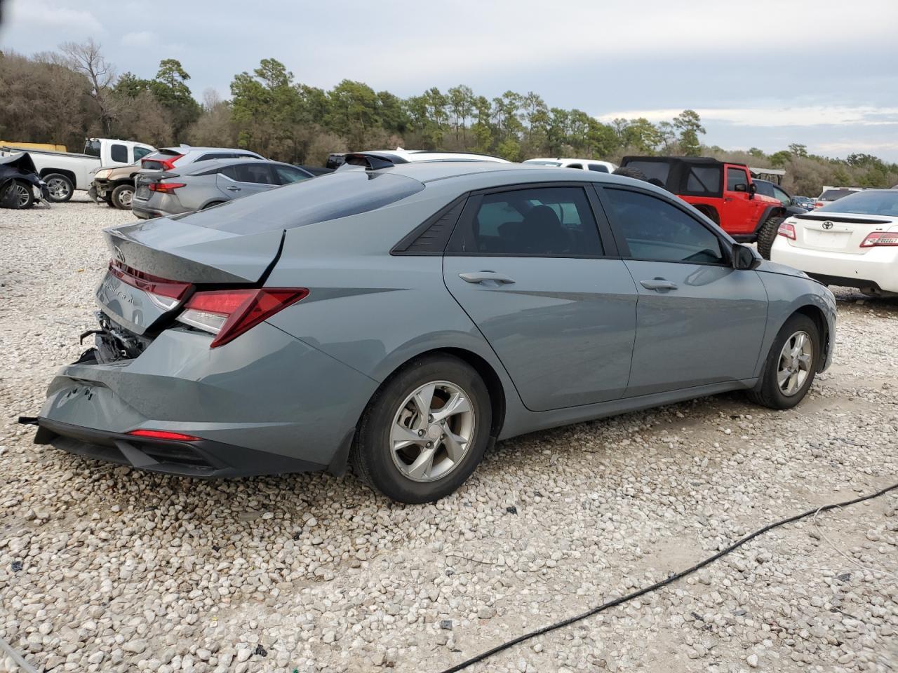 2022 HYUNDAI ELANTRA SE - Фото 3