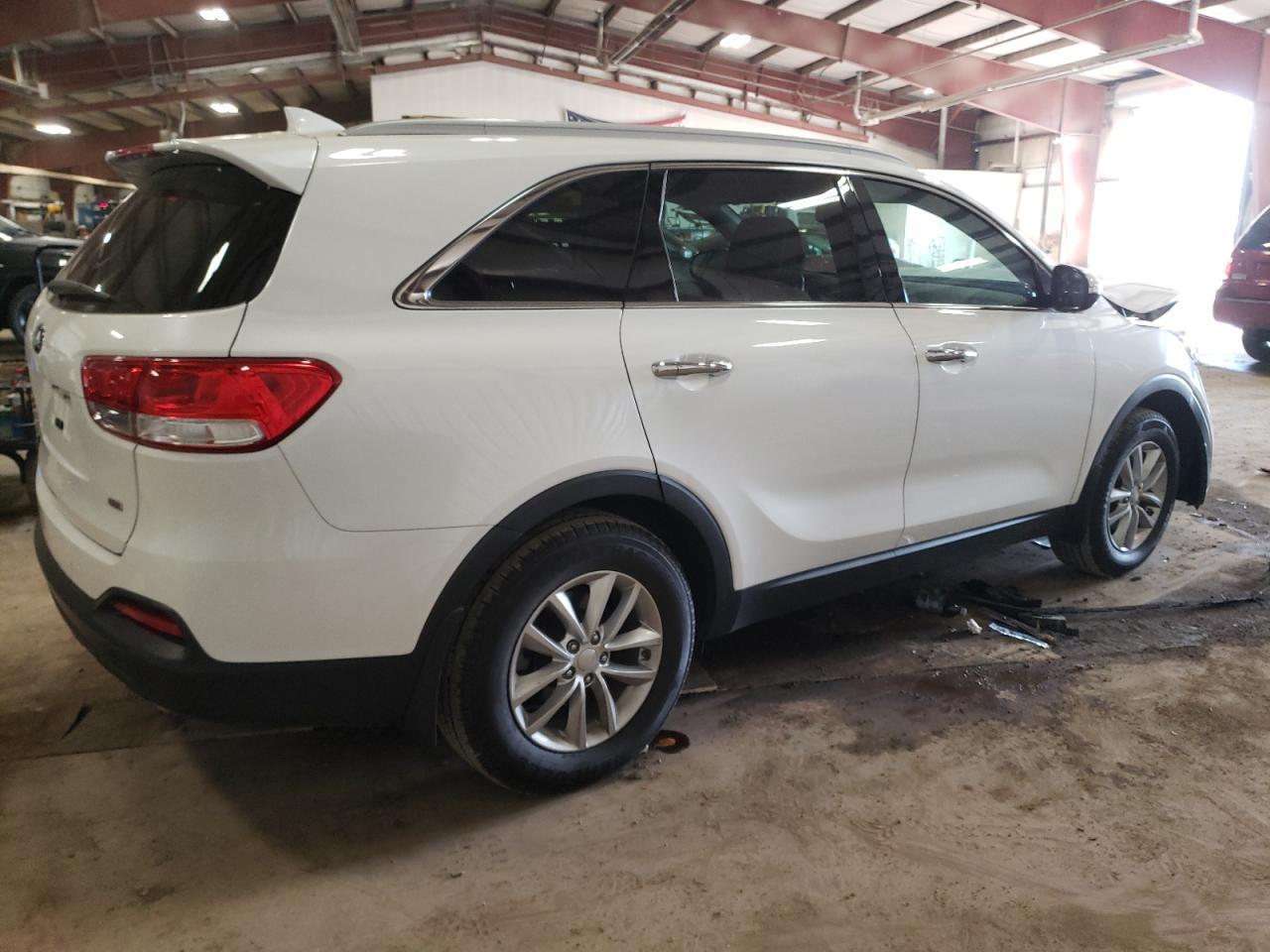 2016 KIA SORENTO LX - Фото 3