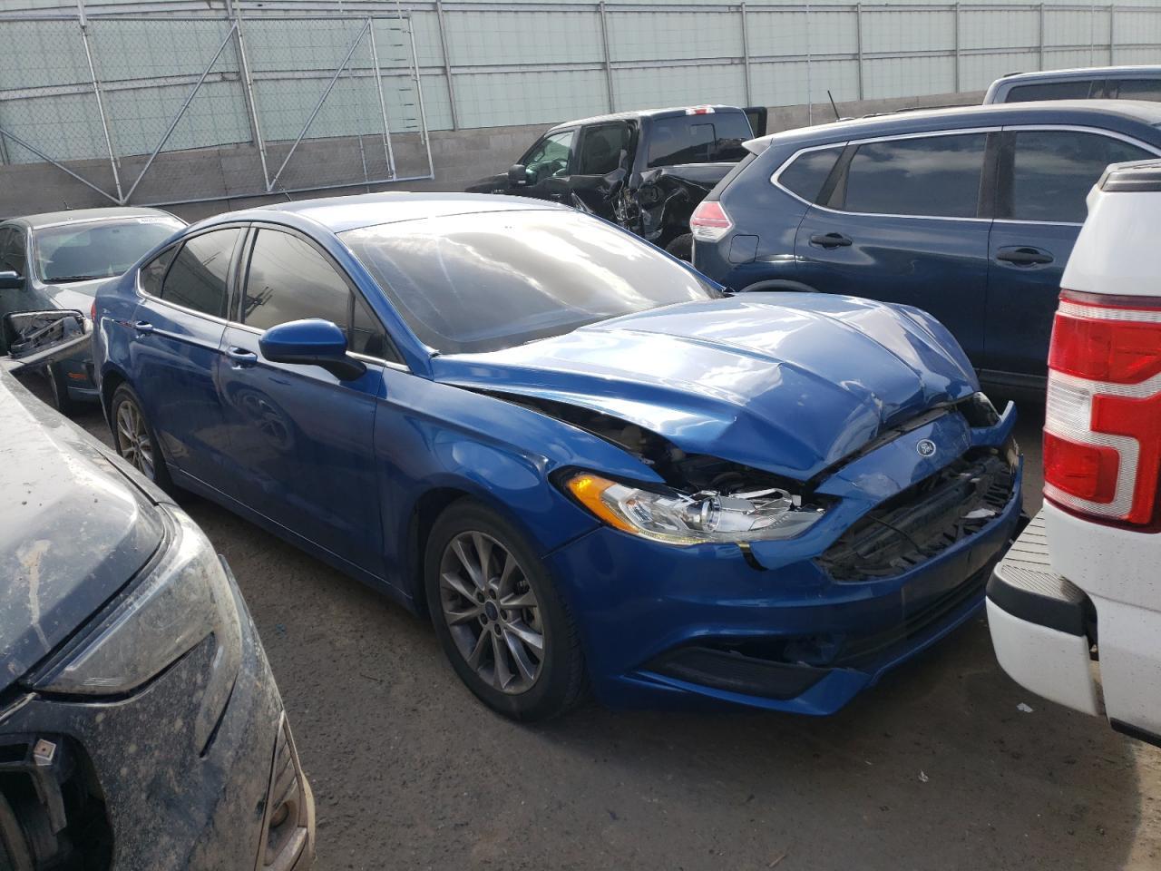 2017 FORD FUSION SE - Image 4