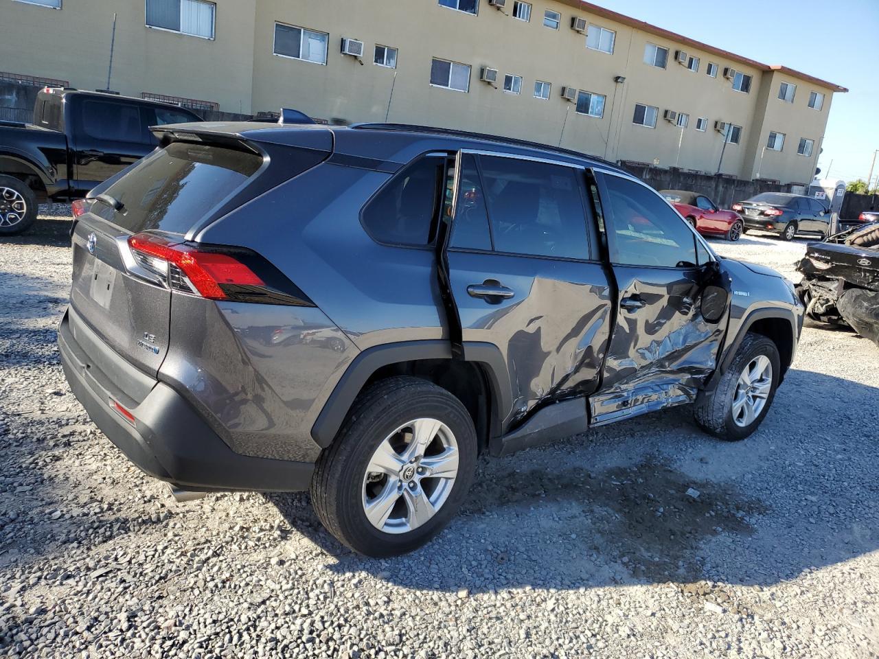 2021 TOYOTA RAV4 LE - Image 3