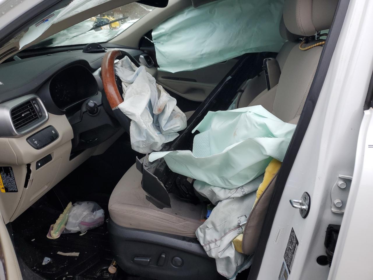 2016 KIA SORENTO LX - Image 7