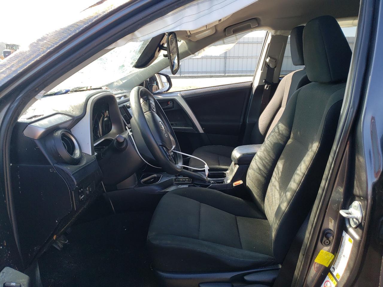 2017 TOYOTA RAV4 LE - Image 7