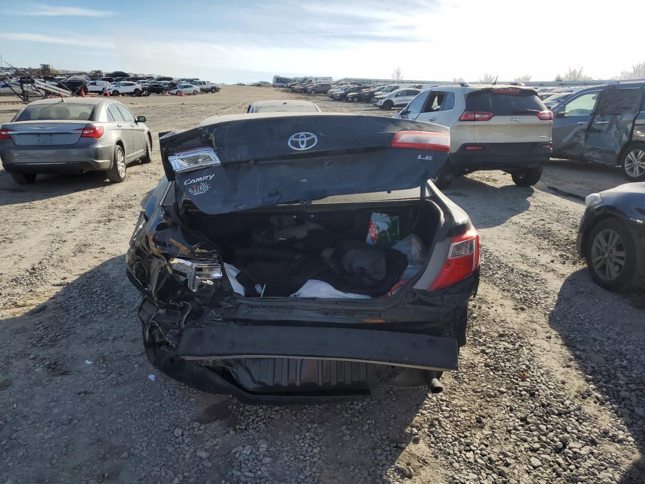 2014 TOYOTA CAMRY L - Фото 6