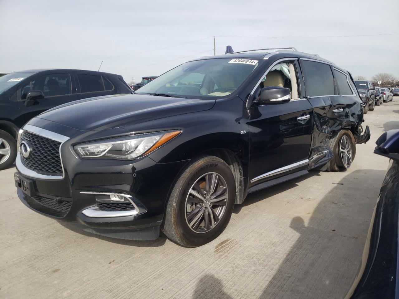 2019 INFINITI QX60 LUXE car image