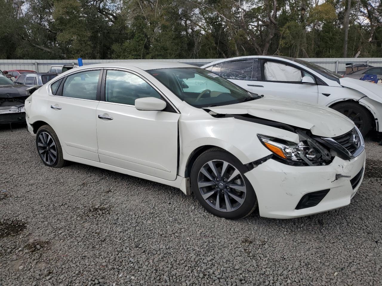 2017 NISSAN ALTIMA 2.5 - Фото 4