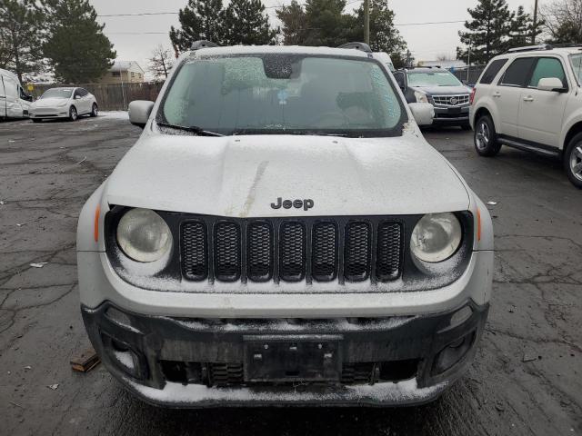 2017 Jeep Renegade Latitude - Image 5