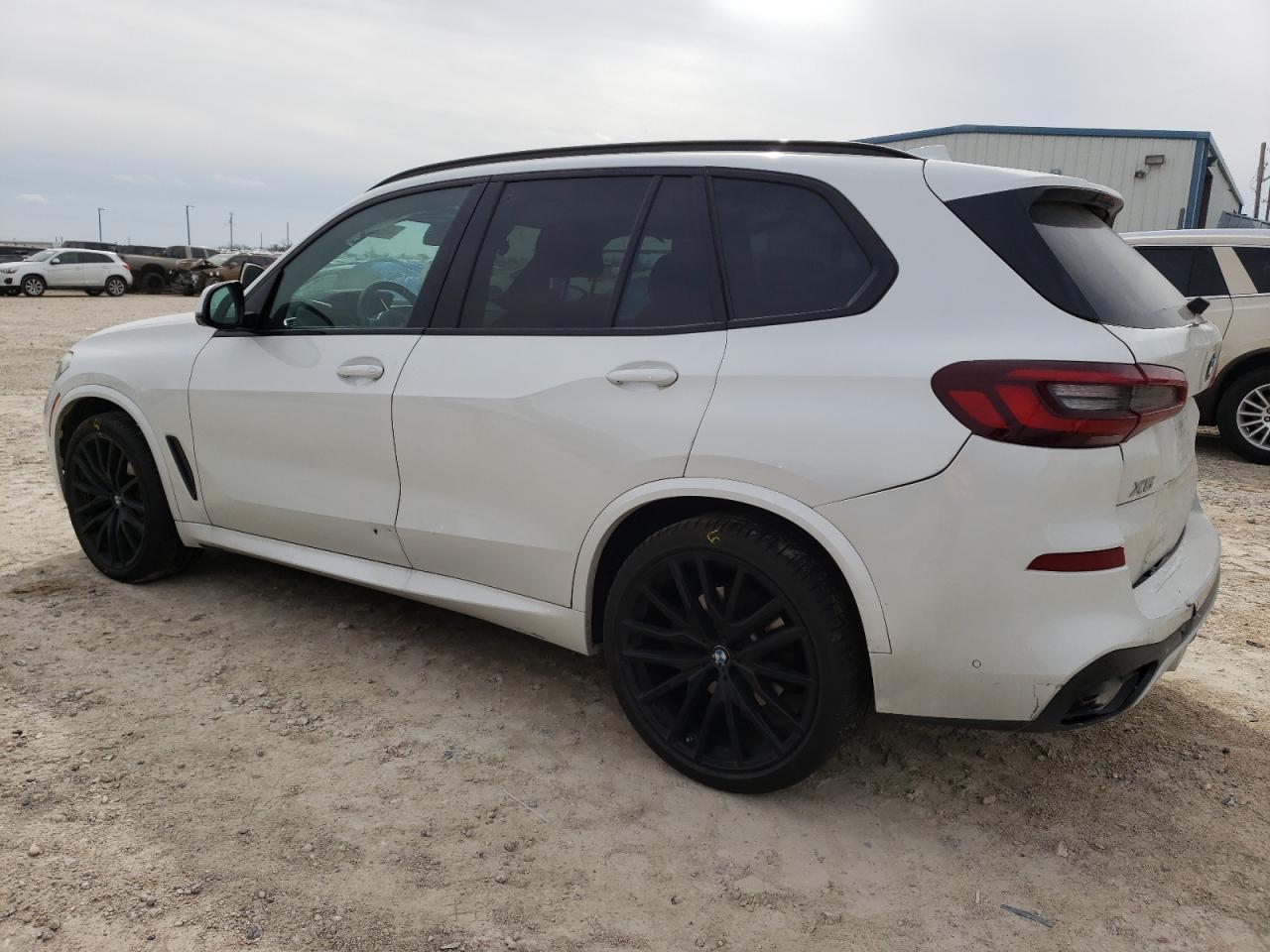 2023 BMW X5 XDRIVE4 - Image 2