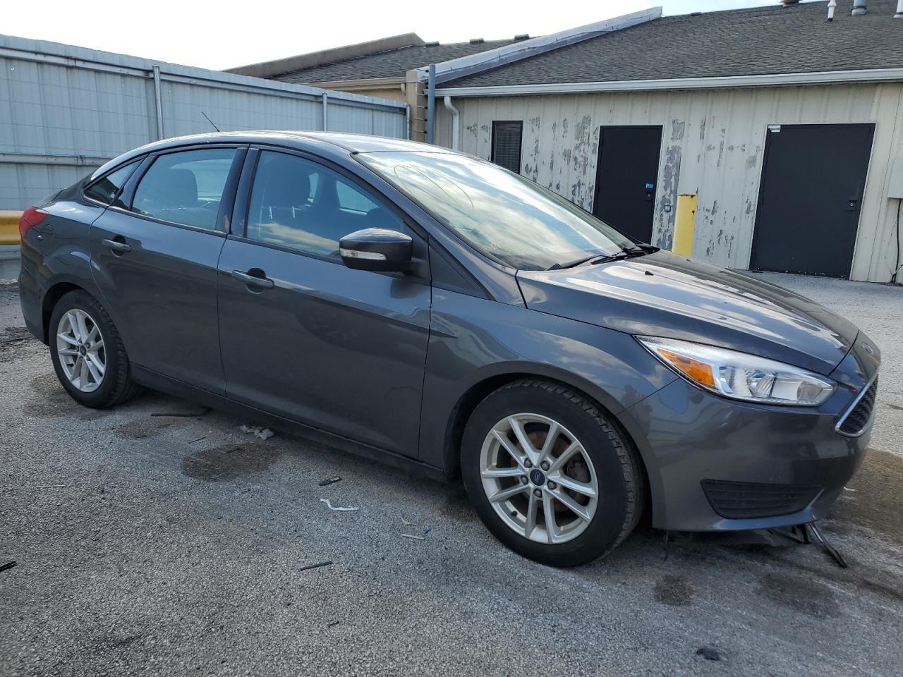 2016 FORD FOCUS SE - Image 4