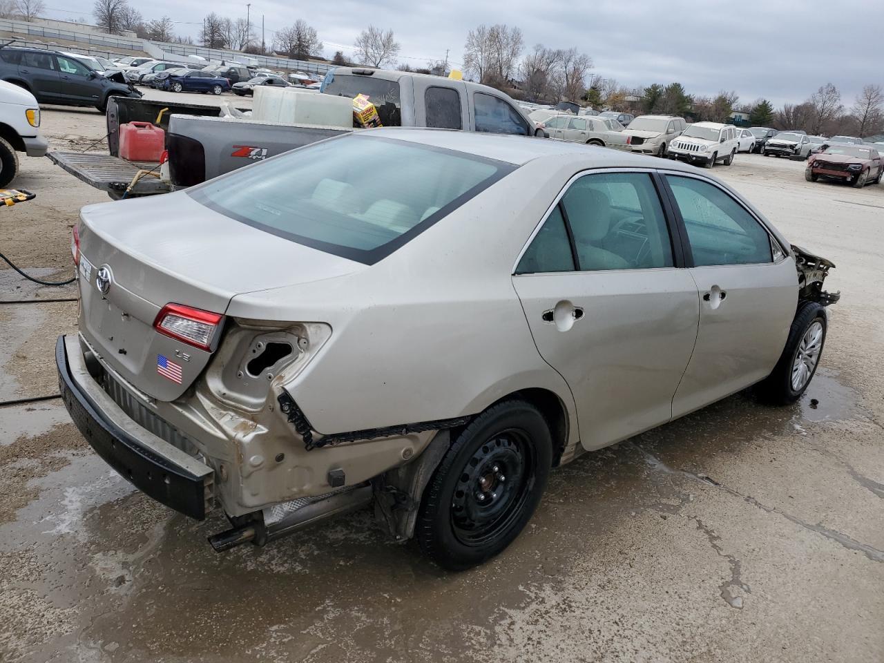 2013 TOYOTA CAMRY L - Image 3