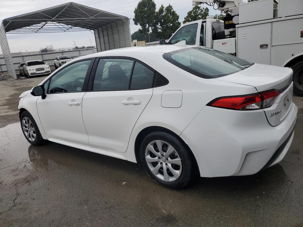 2022 TOYOTA COROLLA LE - Фото 2