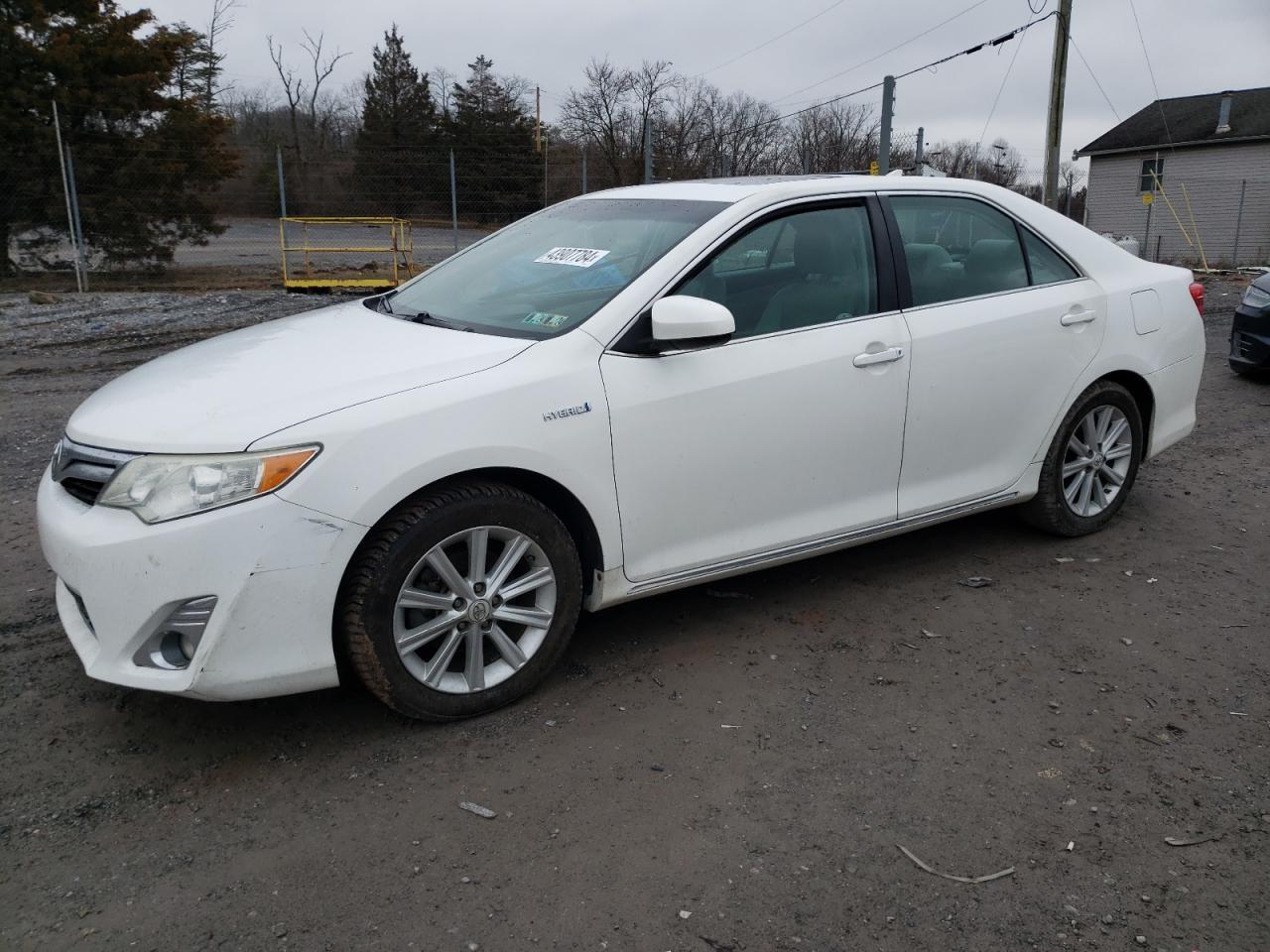 2013 TOYOTA CAMRY HYBR car image