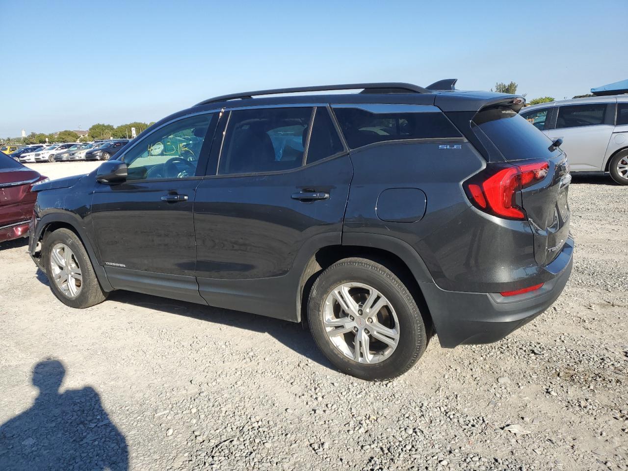 2018 GMC TERRAIN SL - Image 2