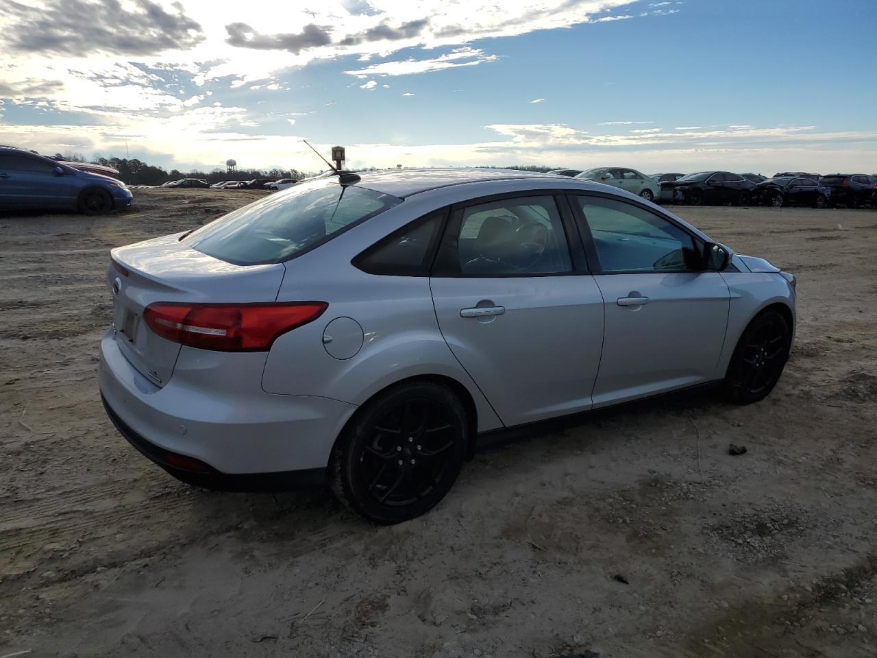 2016 FORD FOCUS SE - Фото 3